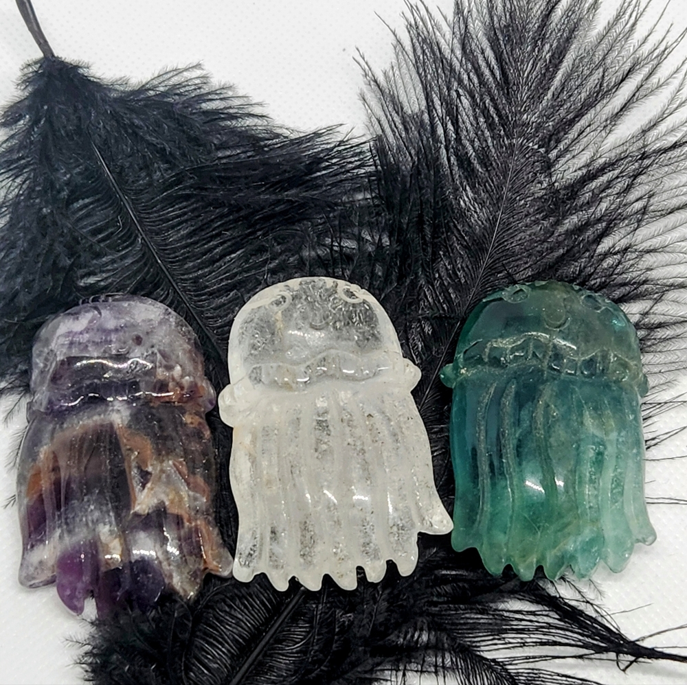 Genuine Crystal Jellyfish Carvings. Amethyst, Quartz, Fluorite - Picture 2 of 10
